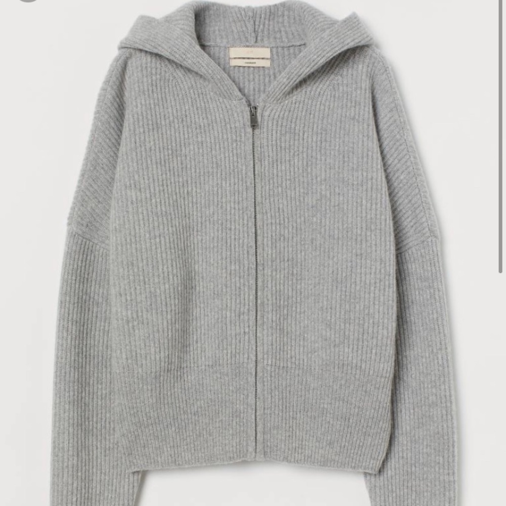 ⭐️ISO⭐️ HM ribbed cashmere zip hoodie